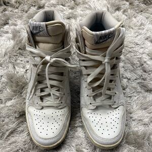 Nike High-Top Sneakers in White and Cream wedge Sz 7.5